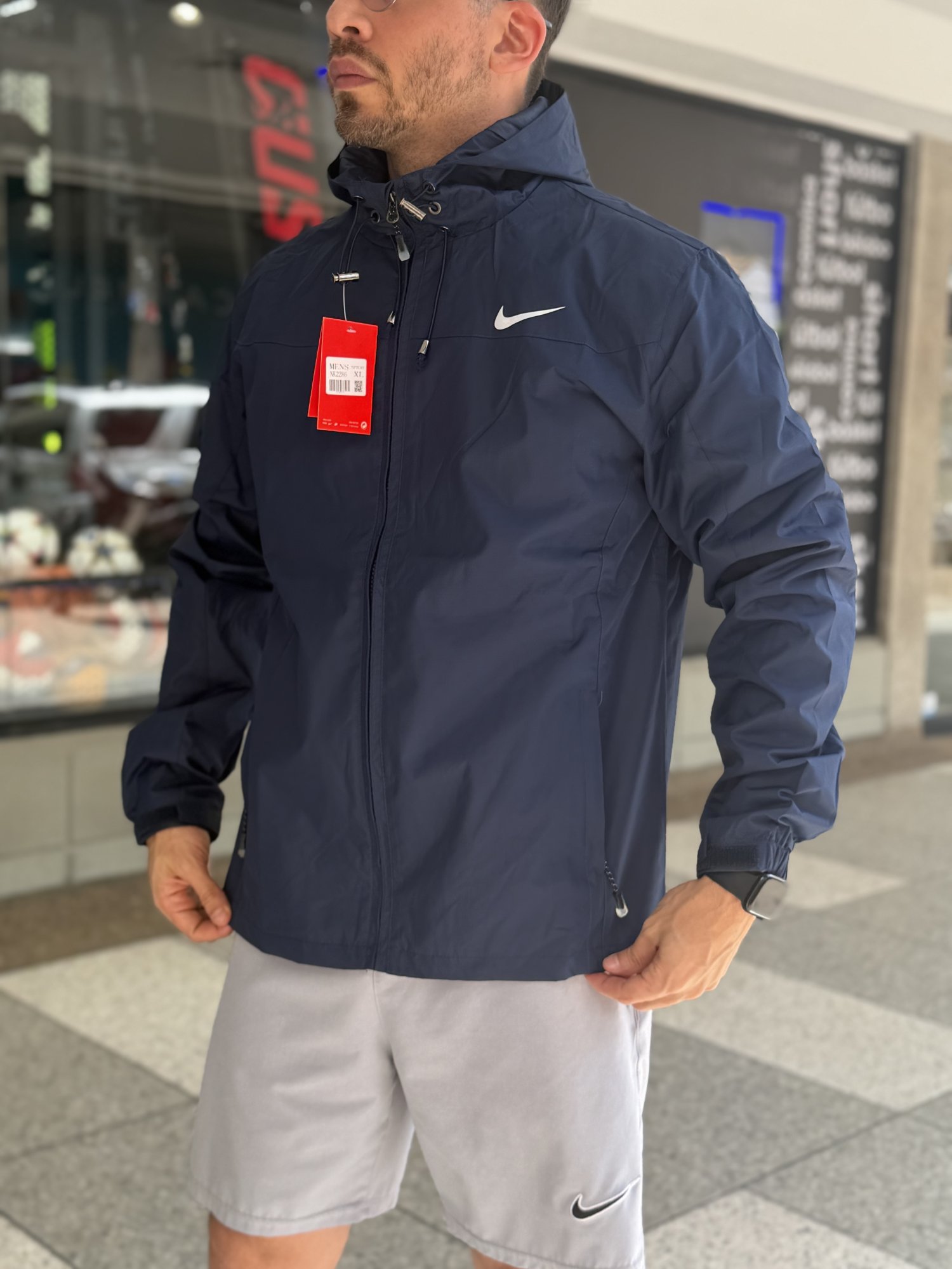 Chaqueta cortaviento impermeable Nike